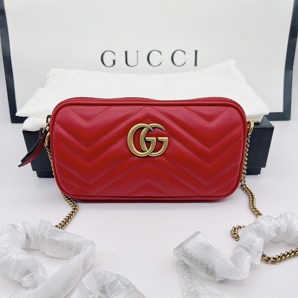 ❌SOLD❌Gucci Calfskin Matelasse Mini GG Marmont Chain Crossbody Bag in Red - Picture 2 of 11